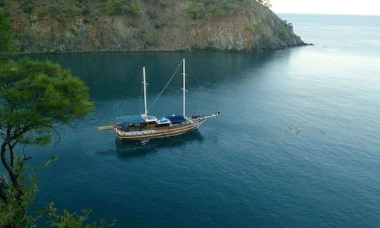 エアコン付きウィークリーガレットキャビンチャーター（フルボード）（Fethiye-Göcek-Fethiye）