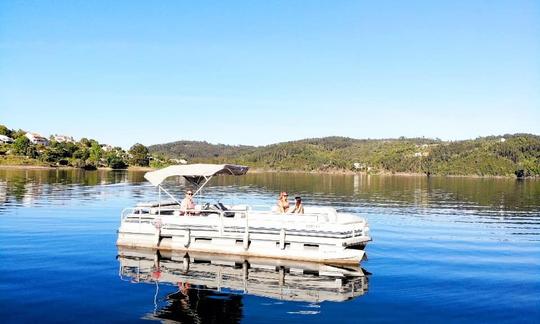 Sun Tracker Party Barge! Pontoon boat for cruises at Castelo de Bode, Portugal