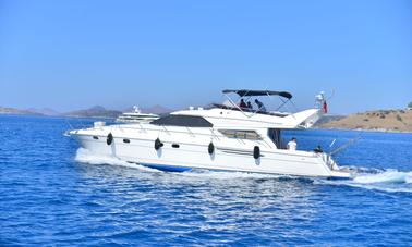 8 Person Motor Yacht for Rent in Muğla, Turkey