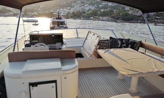 28 meter Ferretti 80 for charter in Bodrum