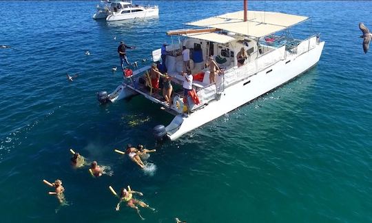 Power Catamaran Rental in Cabo San Lucas, Baja California Sur