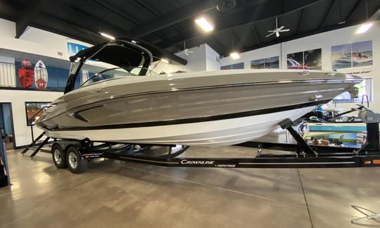 29' Crownline Powerboat & WaterToy Rental at Lake Lanier