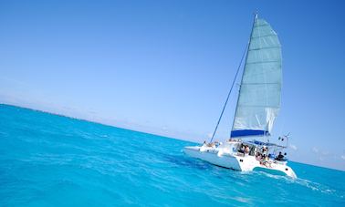 Wildcat 350 Sailing Catamaran for Rent in Punta Sam, Cancun