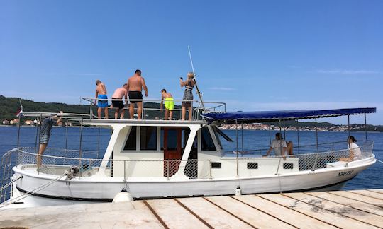 Spacious 40ft tour boat for rent in Zadar Croatia