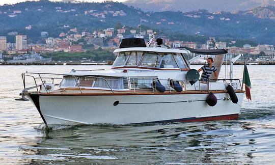 Exclusive Vintage Wooden Boat 