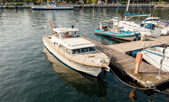 Exclusive Vintage Wooden Boat 