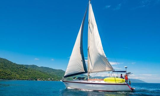 Sloop Hunter 40 à voile à Puerto Vallarta