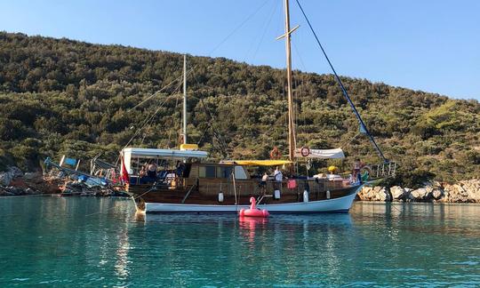 Charter privado para passeio de barco diário e semanal à vela Gulet HM em Bodrum