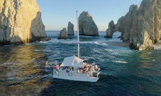 Cruzeiro ao pôr do sol com tudo incluído em Cabo San Lucas