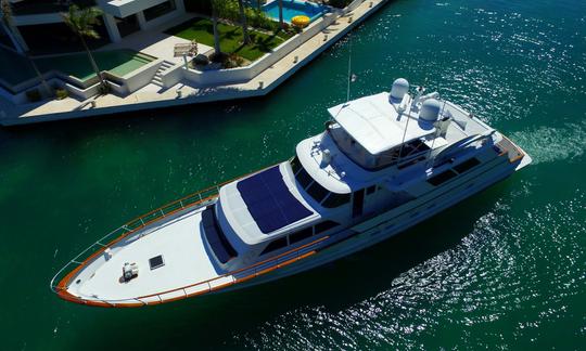 80' Private Yacht Charter For Rent In (Tulum)