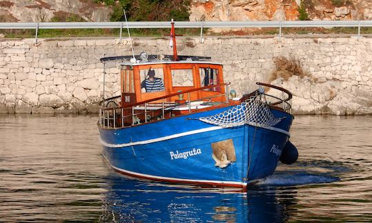 Unforgettable Boating Vacation in Split, Croatia on this Beautiful Yacht!