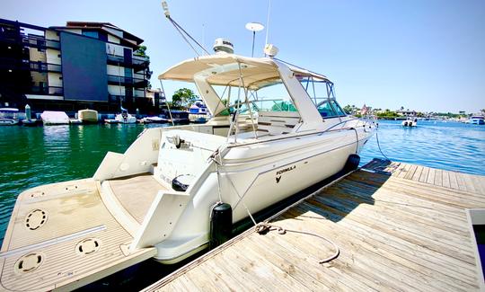 48' Luxury Yacht in Long Beach, California