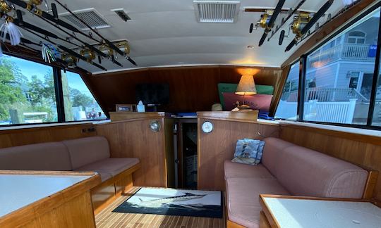 Charter 38' Bertram Motor Yacht In Manasquan, New Jersey