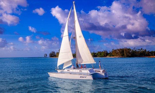 Trimarã Smooth Sailing de 41 pés Charters & Adventures na costa norte de Oahu, Haleiwa