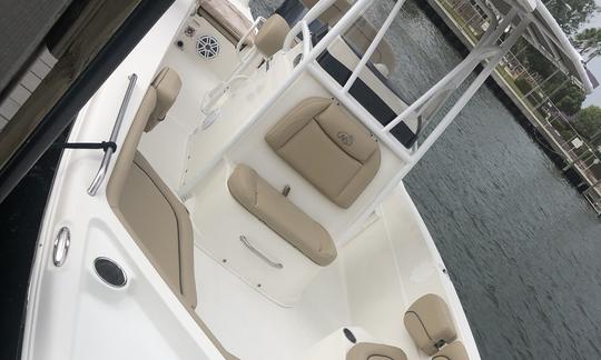 Alquiler de barco Nauticstar 231 Hybrid con consola central en Bradenton o Sarasota