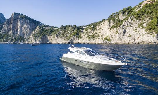 Motor Yacht Klase 50 en Sorrento, Italia