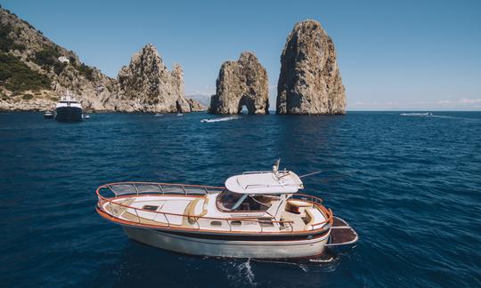 Motor Boat Gozzo Fratelli Aprea 32 in Sorrento, Italy