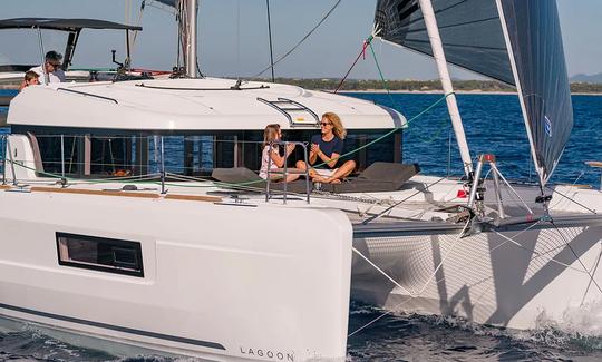 Lagoon 40 Sailing Catamaran from Furnari, Sicilia