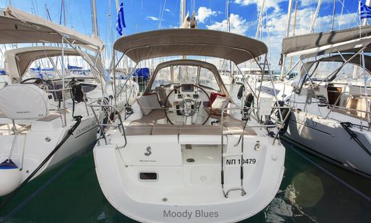 Croisière hebdomadaire sur le monocoque de croisière « Moody Blues » Oceanis 31 à Lefkada, en Grèce