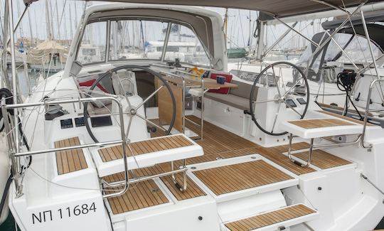 Voilier Beneteau Oceanis 41.1 agile et élégant