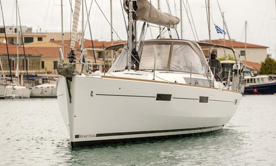 Viva na Ilha Lefkada a bordo do Beneteau Oceanis 45 “Prodigy” Cruising Monohull