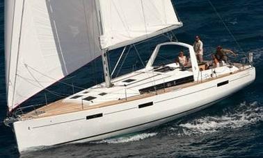 “Nesi 2" Beneteau Oceanis 45 Sailing Yacht Charter in Kastel Gomilica, Croatia