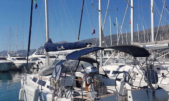 Charter the 2013 "Blue Horizon" Hanse 345 Sailing Yacht in Kaštel Gomilica, Croatia