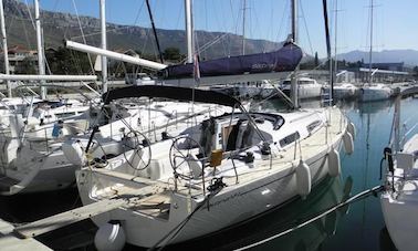 Charter the "Giordano Bruno" Salona 44 Sailing Yacht in Kaštel Gomilica, Croatia