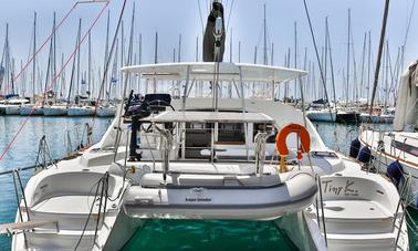 Impresionante alquiler de catamarán de crucero Lagoon 380 en Alimos