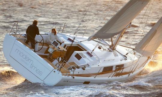 Hanse 415/2016 クロアチア、ピロヴァッツのチャーター用セーリングヨット