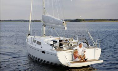 Hanse 385/2016 クロアチアのピロヴァッツのチャーター用セーリングヨット