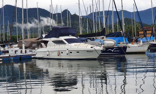 Charter Ferretti 43' Fly in Angra dos Reis, Rio de Janeiro