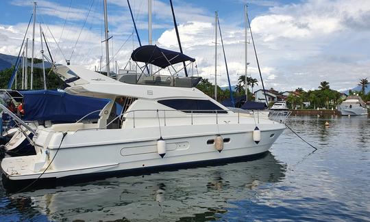 Charter Ferretti 43' Fly in Angra dos Reis, Rio de Janeiro