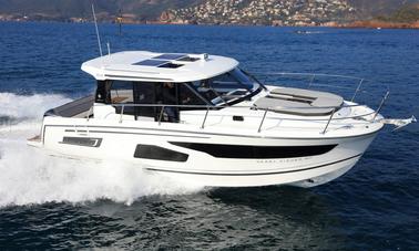 Charter 34ft Merry Fisher 1095 Motor Boat In Nettuno, Italy