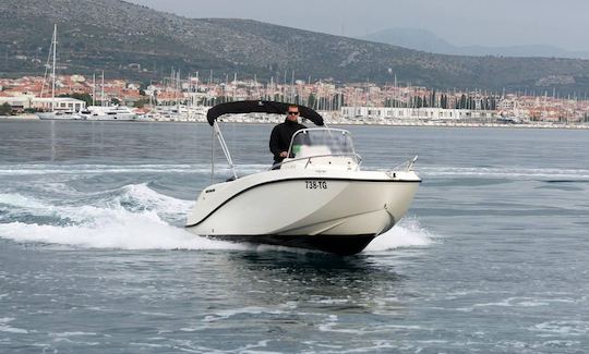 Quicksilver 505 Activ Aberto para Alugar em Trogir e Split, Croácia