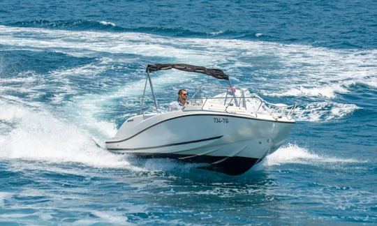 Quicksilver 675 Activ à louer à Split, Trogir et dans d'autres régions de Croatie !