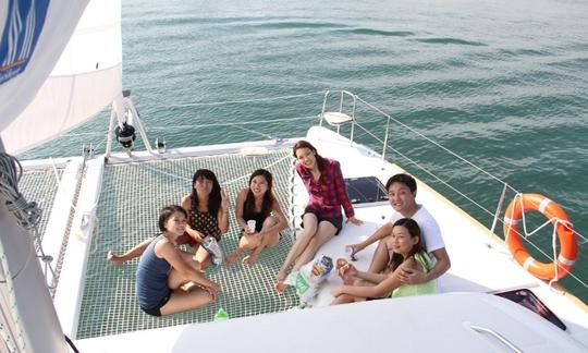 Vacances à la voile avec nuitée à bord d'un catamaran à voile Lagoon 400 à Singapour