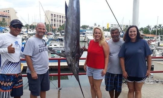 Location de pêche côtière pour 4 personnes à Puerto Vallarta ! Le voyage comprend l'équipement de pêche, une glacière, des appâts vivants, un capitaine et un permis de pêche !