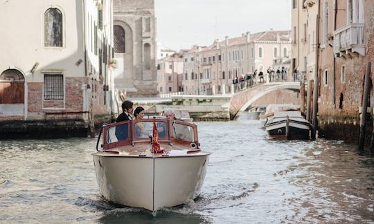 Half Day / Full Day Venetian lagoon Tour on Vintage Classic Boat 