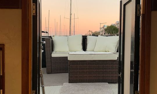 43' Double Cabin Yacht Experience in Marina del Rey!