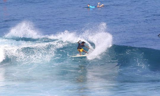 Beginner Surfing Lesson in Nusapenida, Bali