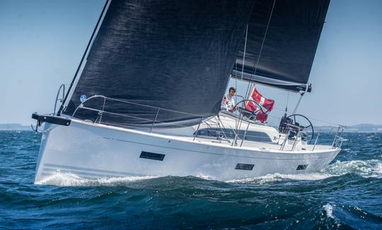 Aluguel de iates à vela X-Yachts Xp44 em Anatoliki, Attiki