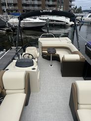 2025 Lowe  23 ft Pontoon Party Boat In Seattle Area And Surrounding Lakes