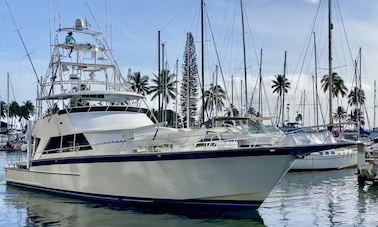 Striker 74' Luxury Sportfisher for Charter in Honolulu