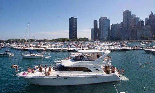 Charter capitaneado en un lujoso yate a motor Martini Sea Ray de 60 pies en Chicago