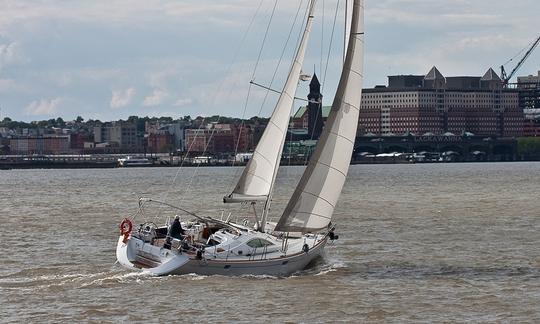 Aluguel de iate à vela de luxo de 49 pés no porto de NY - Guarda Costeira dos EUA inspecionada