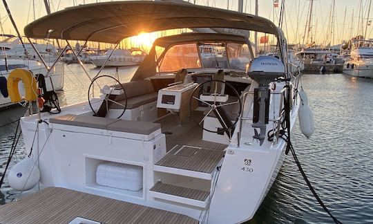 Dufour 430 Grand Yacht para alquilar en Paros