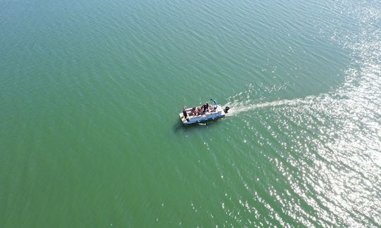 24' Party Pontoon - Great stereo, BYOB, Super fun!