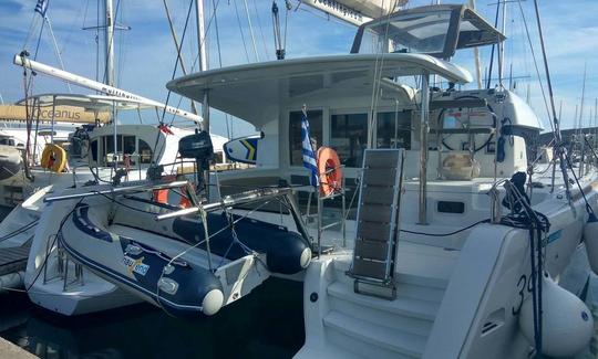 Férias perfeitas no catamarã de cruzeiro Lagoon 39 2015 em Lavrio, Grécia