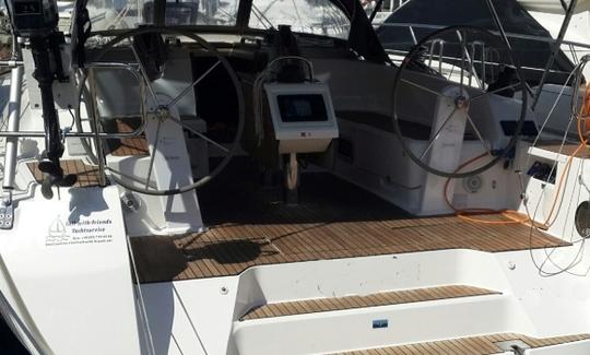 Location sans équipage d'un croiseur Bavaria 46 bien entretenu à Lefkada